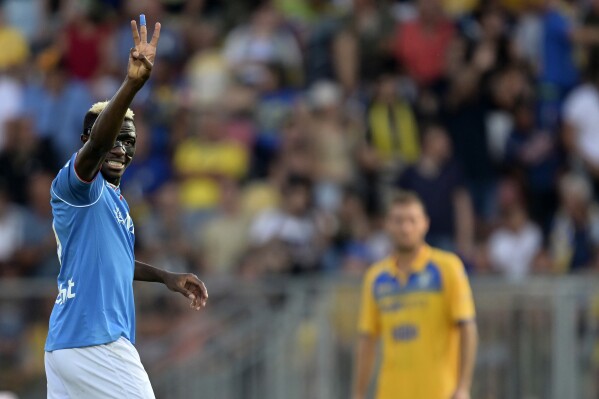 Napoli Begins Serie A Season with a 3-1 Victory Against Frosinone