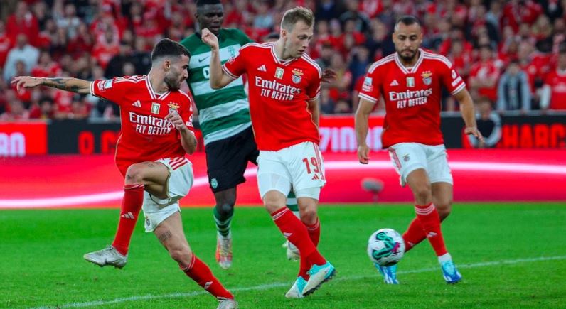 Benfica Stuns Sporting with Last-Minute Comeback in Thrilling 2-1 Derby Victory